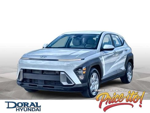 Used 2024 Hyundai Kona SE FWD image 1