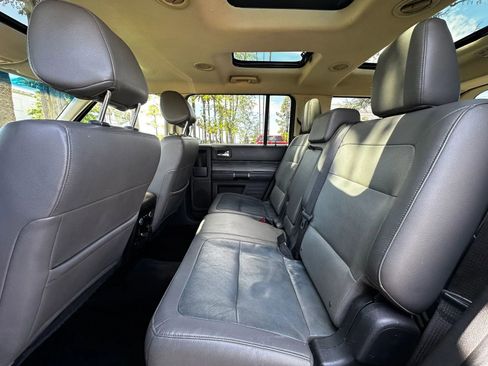 Used 2018 Ford Flex SEL w/ Equipment Group 202A FWD image 7