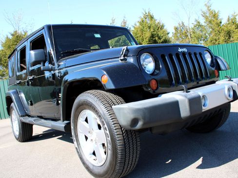 Used 2008 Jeep Wrangler Unlimited Sahara w/ Trailer Tow Group image 2