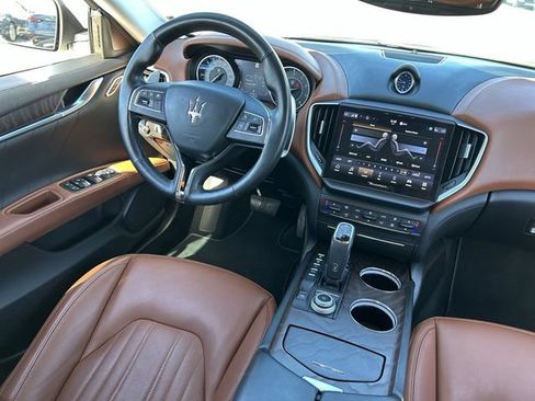 Used 2021 Maserati Ghibli S GranLusso RWD image 16