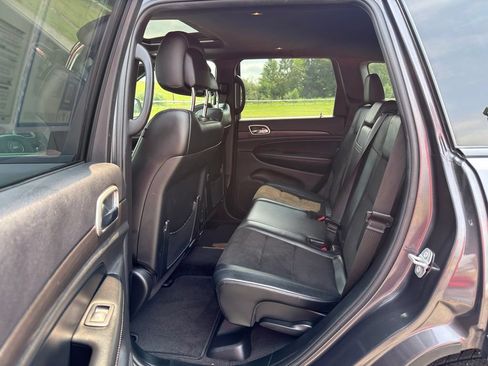 Used 2018 Jeep Grand Cherokee Altitude AWD/4WD image 24