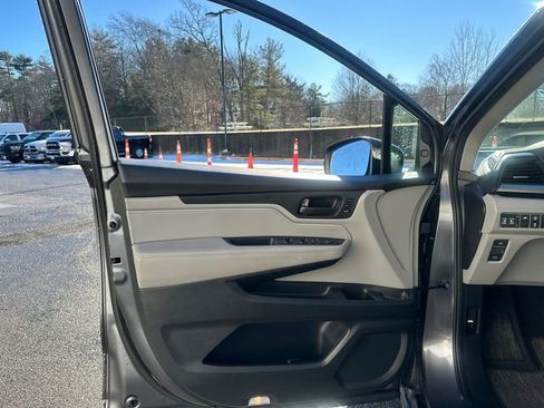 Used 2024 Honda Odyssey EX-L image 24