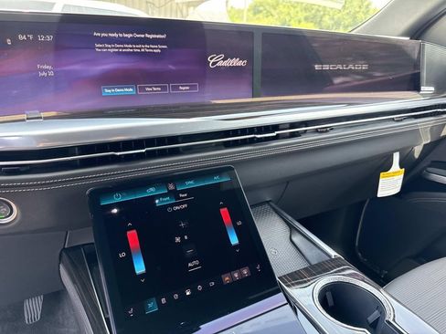New 2026 Cadillac Escalade Luxury w/ Touring Package AWD/4WD image 24