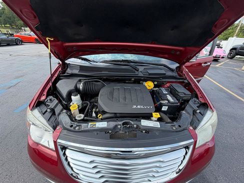 Used 2015 Chrysler Town & Country Touring-L w/ Driver Convenience Group FWD image 46