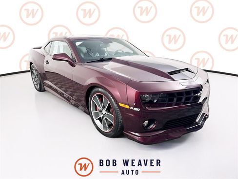 Used 2010 Chevrolet Camaro SS w/ Black Stripe Package RWD image 1