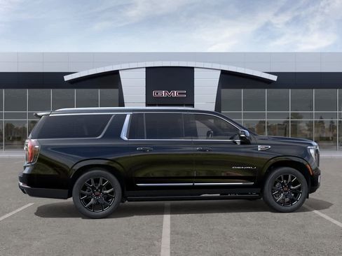 New 2026 GMC Yukon XL Denali w/ Denali Reserve Package AWD/4WD image 5