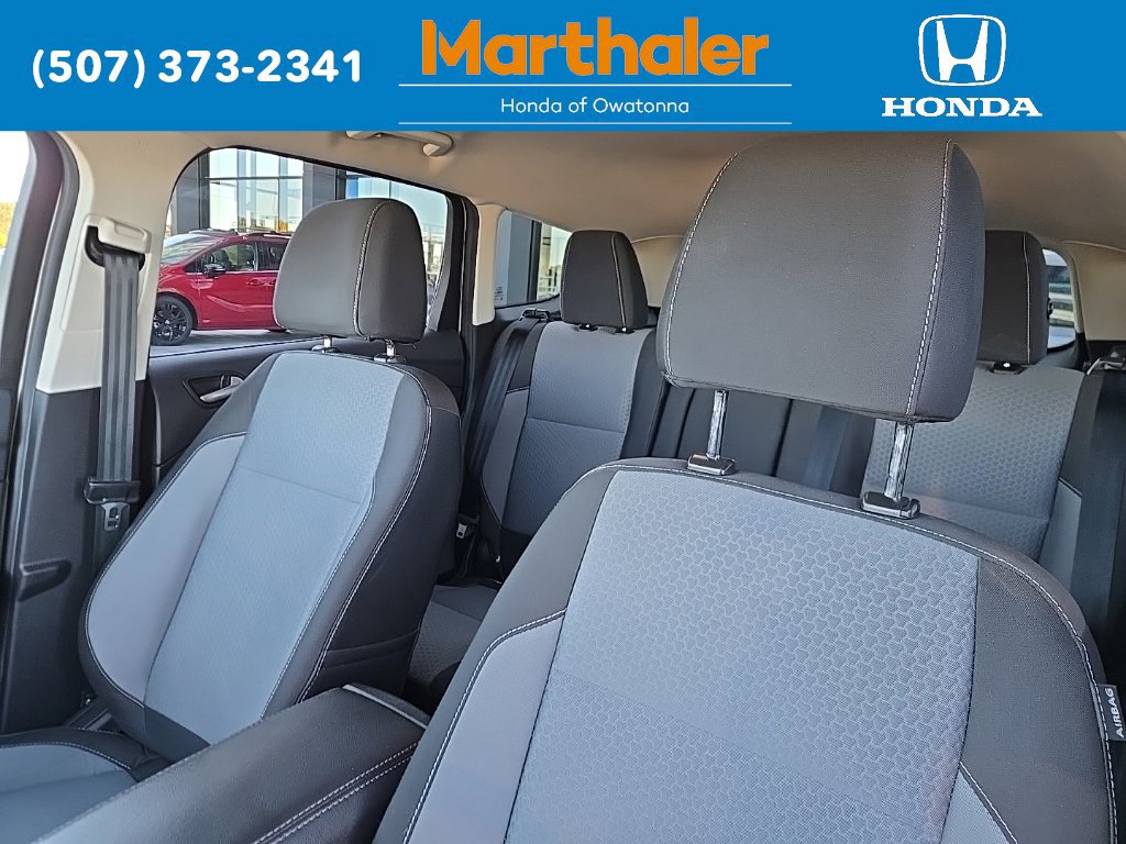 Used 2017 Ford Escape SE w/ SE Cold Weather Package AWD/4WD image 10