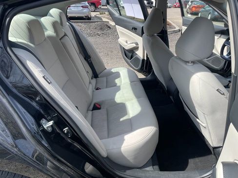 Used 2024 Nissan Altima 2.5 SV image 26