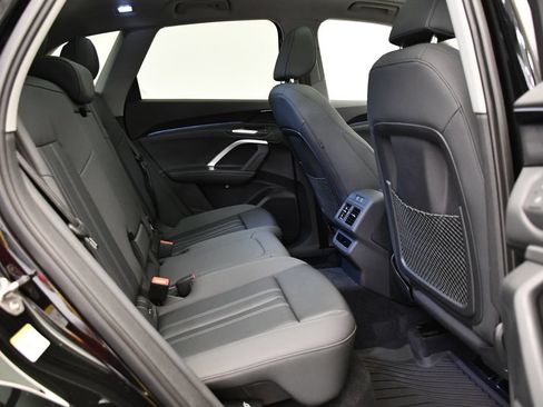 Used 2025 Audi Q5 Premium w/ Convenience Package AWD/4WD image 51