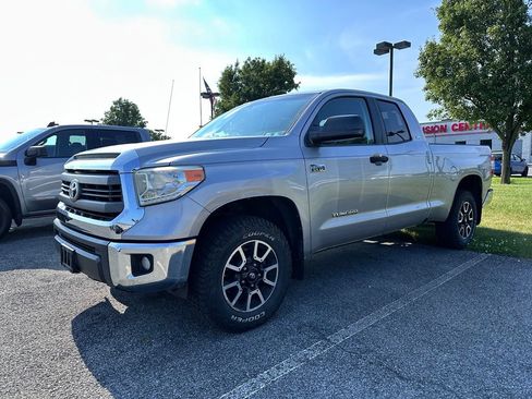 Used 2014 Toyota Tundra SR5 w/ TRD Off Road Package AWD/4WD image 2