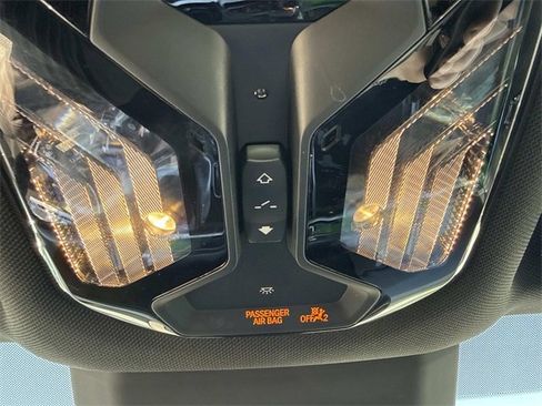 Used 2023 BMW 760i xDrive image 19