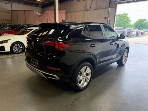 Used 2025 Buick Encore GX Preferred AWD/4WD image 5