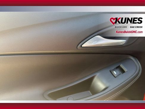 Used 2020 Buick Encore GX Select FWD image 33