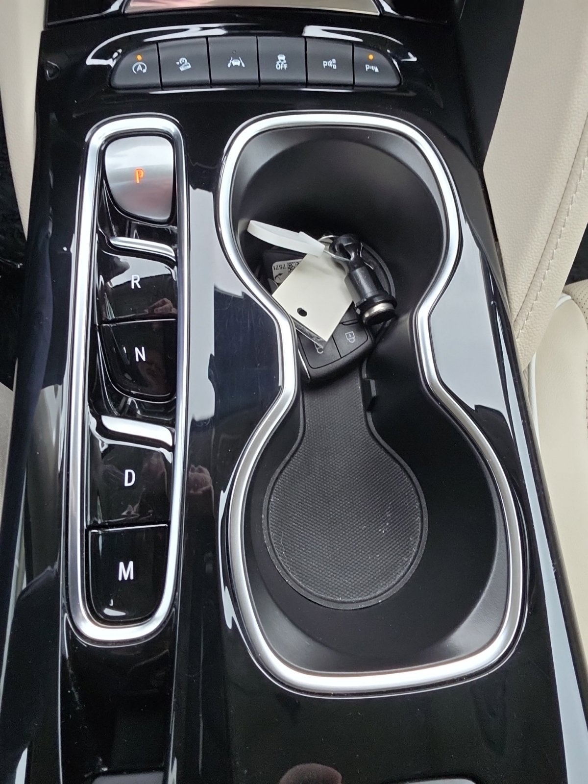 Used 2023 Buick Envision Avenir AWD/4WD image 28