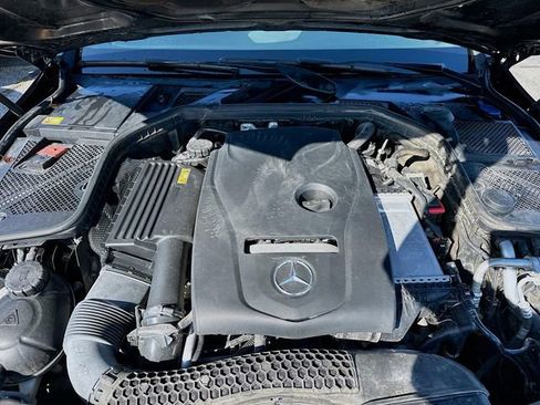 Used 2015 Mercedes-Benz C 300 4MATIC Sedan image 26