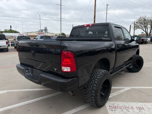 Used 2018 RAM 1500 Express w/ Black Ram 1500 Express Group image 4