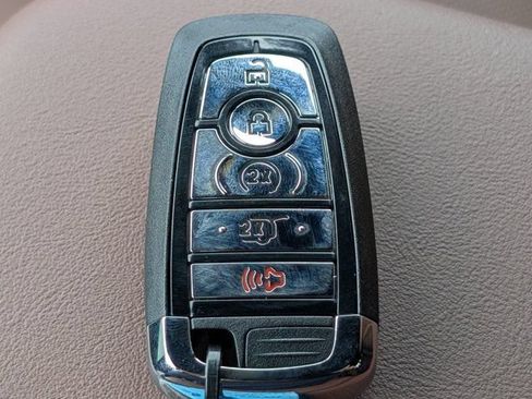 New 2026 Lincoln Navigator Reserve AWD/4WD image 33