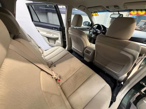 Used 2010 Subaru Outback 2.5i Premium image 10