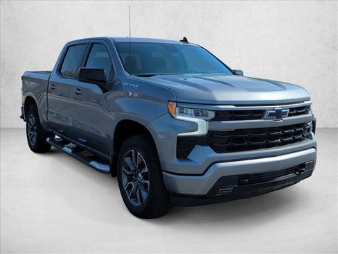 Used 2023 Chevrolet Silverado 1500 RST AWD/4WD image 3