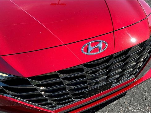 Used 2023 Hyundai Elantra Limited w/ Cargo Package image 28