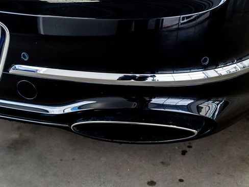 Used 2021 Bentley Flying Spur W12 image 30