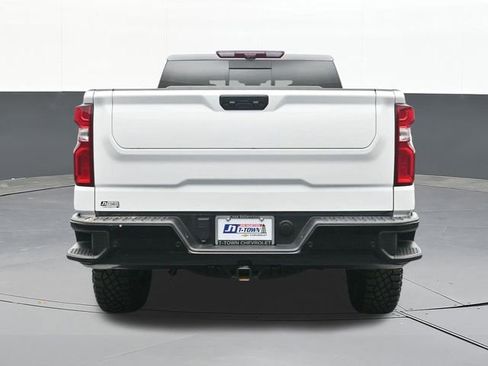 Used 2024 Chevrolet Silverado 1500 ZR2 w/ Technology Package AWD/4WD image 13