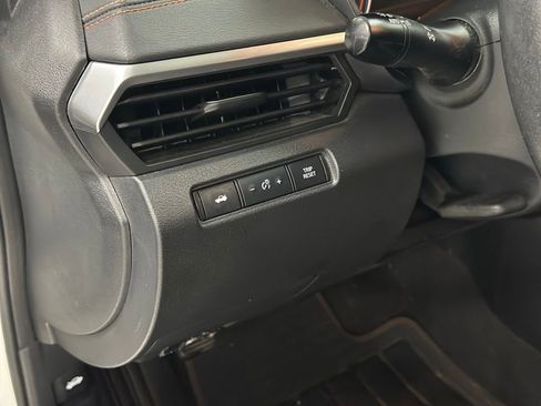 Used 2022 Nissan Altima 2.5 SR w/ Midnight Edition Package FWD image 16