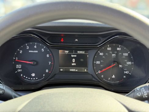 Used 2024 Chevrolet Trax LS image 25