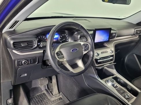 Used 2021 Ford Explorer XLT w/ Equipment Group 202A image 15