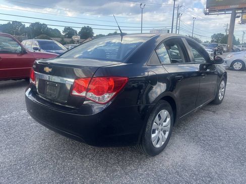 Used 2013 Chevrolet Cruze LS FWD image 4