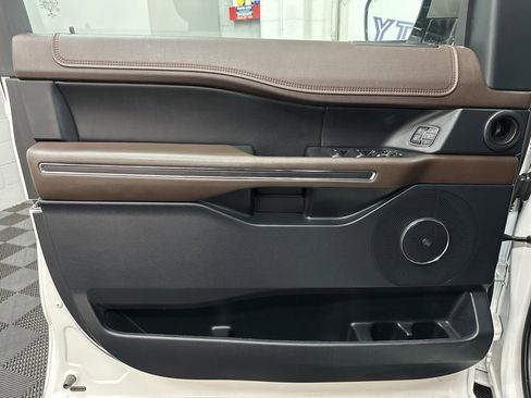 Used 2021 Ford Expedition King Ranch image 18