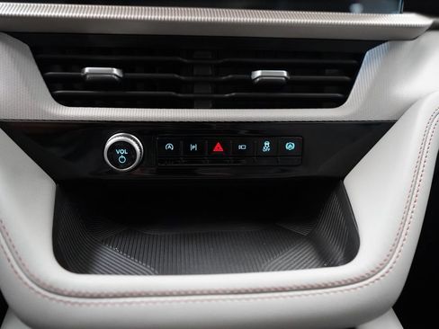 New 2026 Ford Explorer Active w/ Active Comfort Package RWD image 38