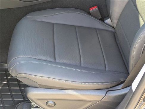 New 2026 Mercedes-Benz GLS 450 4MATIC image 4