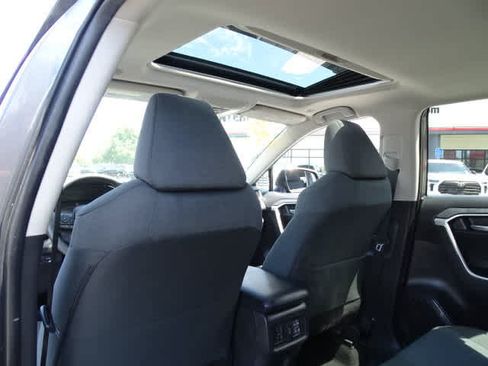 Used 2025 Toyota RAV4 XLE w/ Convenience Package FWD image 22