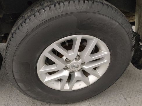 Used 2020 Nissan Frontier SV AWD/4WD image 31
