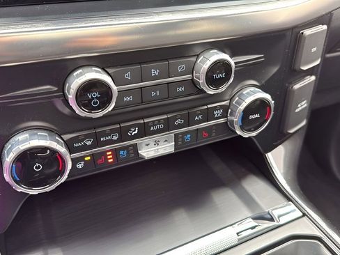 Used 2023 Ford F150 Lariat w/ Equipment Group 502A High image 30