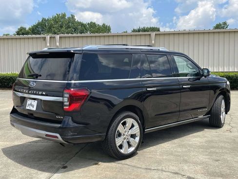 Used 2023 Ford Expedition Max Platinum AWD/4WD image 3