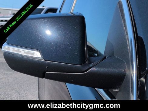 Used 2022 GMC Acadia SLT w/ Trailering Package AWD/4WD image 11