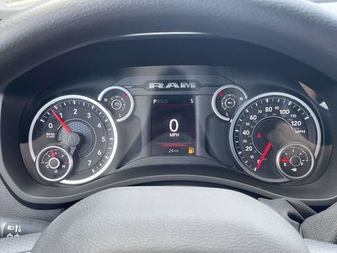 New 2026 RAM 2500 Tradesman w/ Chrome Appearance Group AWD/4WD image 28