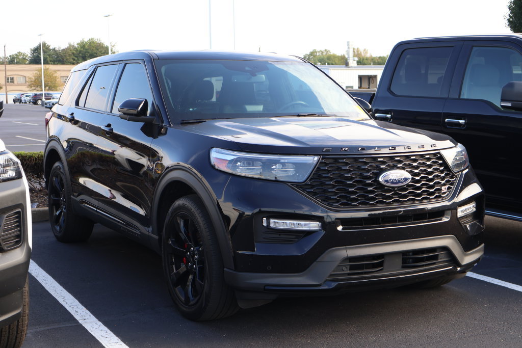 Used 2022 Ford Explorer ST w/ Equipment Group 401A AWD/4WD image 3