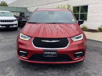 Used 2025 Chrysler Pacifica Select FWD video 2