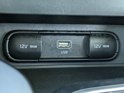 Certified 2023 Kia Soul LX FWD image 23