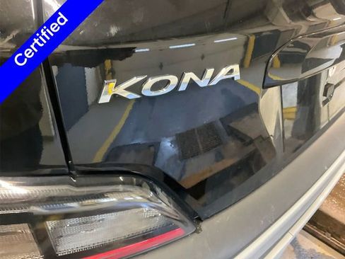 Certified 2023 Hyundai Kona SEL w/ Convenience Package image 17
