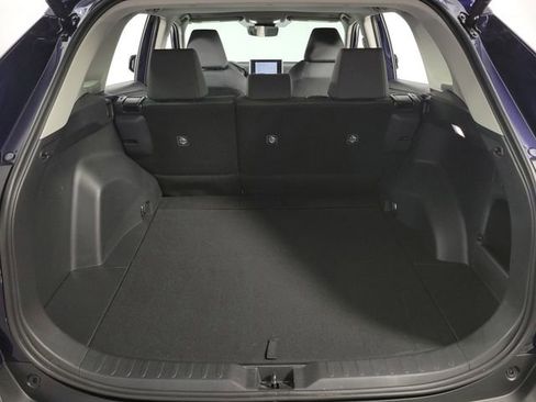 Used 2025 Toyota RAV4 XLE w/ Convenience Package FWD image 27