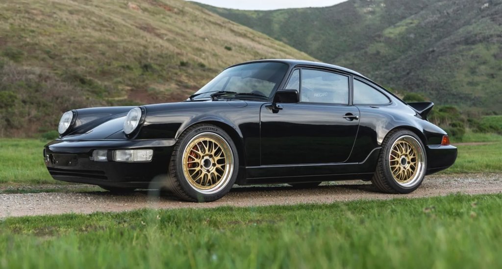 Used 1990 Porsche 911 Carrera RWD image 2