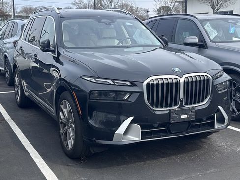 Certified 2024 BMW X7 xDrive40i w/ Premium Package image 1