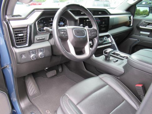 Used 2024 GMC Sierra 1500 Denali AWD/4WD image 14