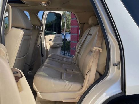 Used 2007 Cadillac Escalade AWD w/ Information Package image 19