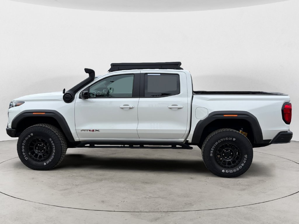 Used 2024 GMC Canyon AT4X w/ AT4X AEV Edition AWD/4WD image 8