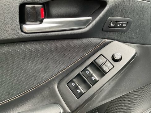 Used 2019 Toyota Avalon Touring image 29